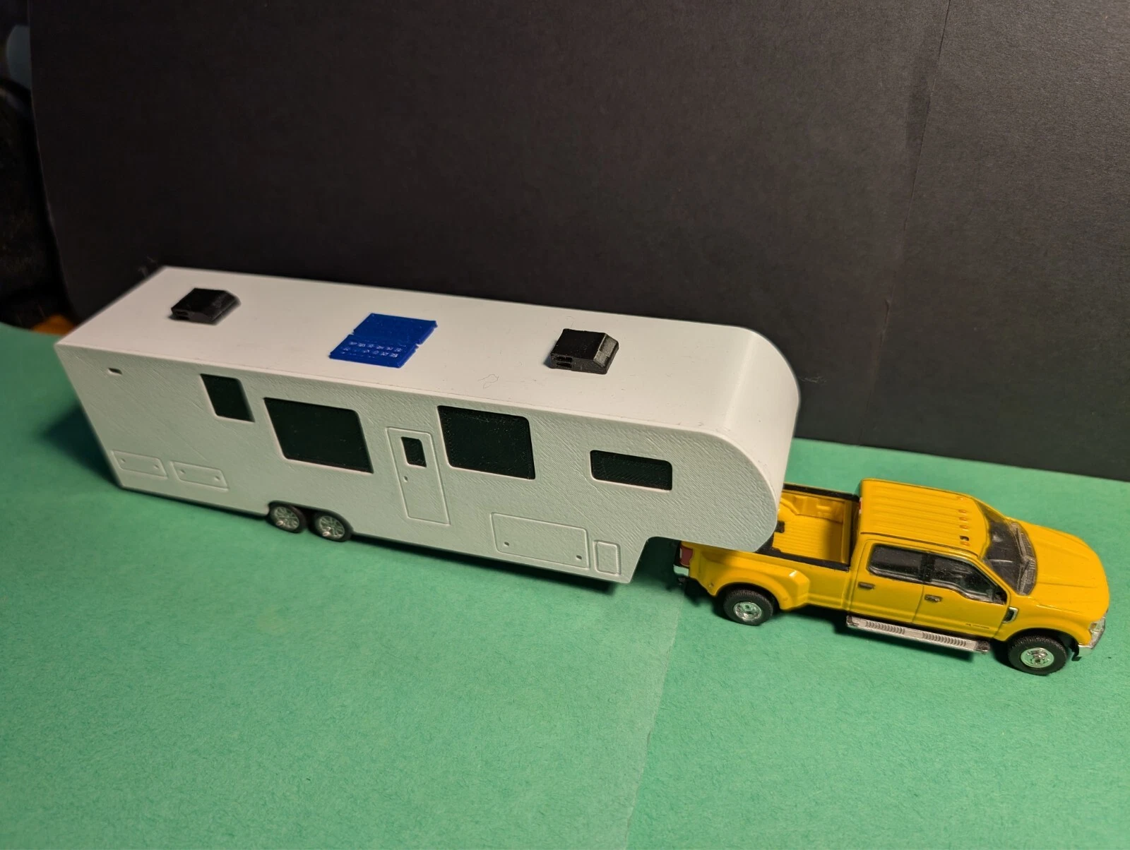 S scale 1:64 Grand Design Solitude 390RK 5th wheel camper slide-out